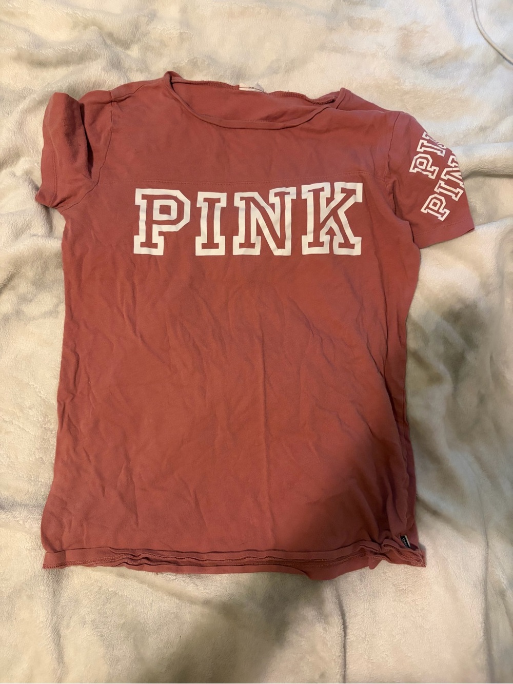 PINK Victoria's Secret Tee in Dusty Rose🩷🎀